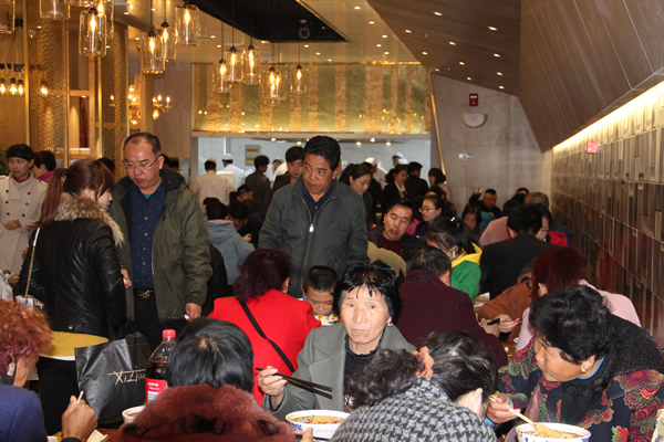 牛肉面加盟哪家好，選塞拉宮致富快又早！