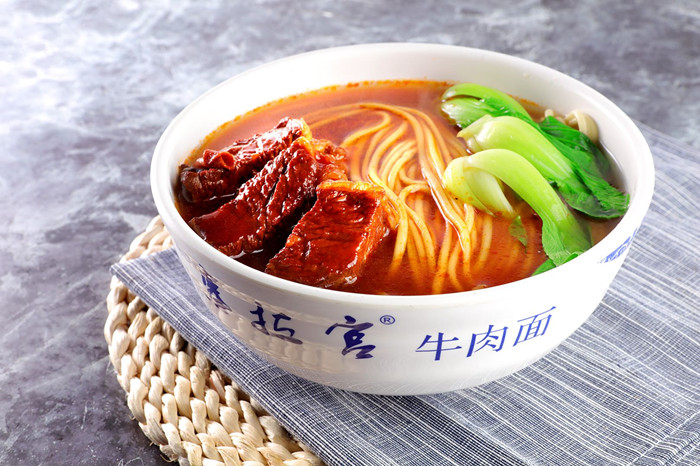蘭州牛肉面的面怎么和出來(lái)的？