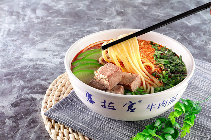 選擇蘭州牛肉面加盟，輕松走上致富之路