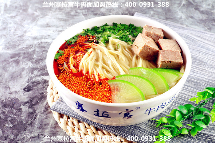 蘭州拉面加盟為啥能火遍**，讓眾人追捧是有原因的！